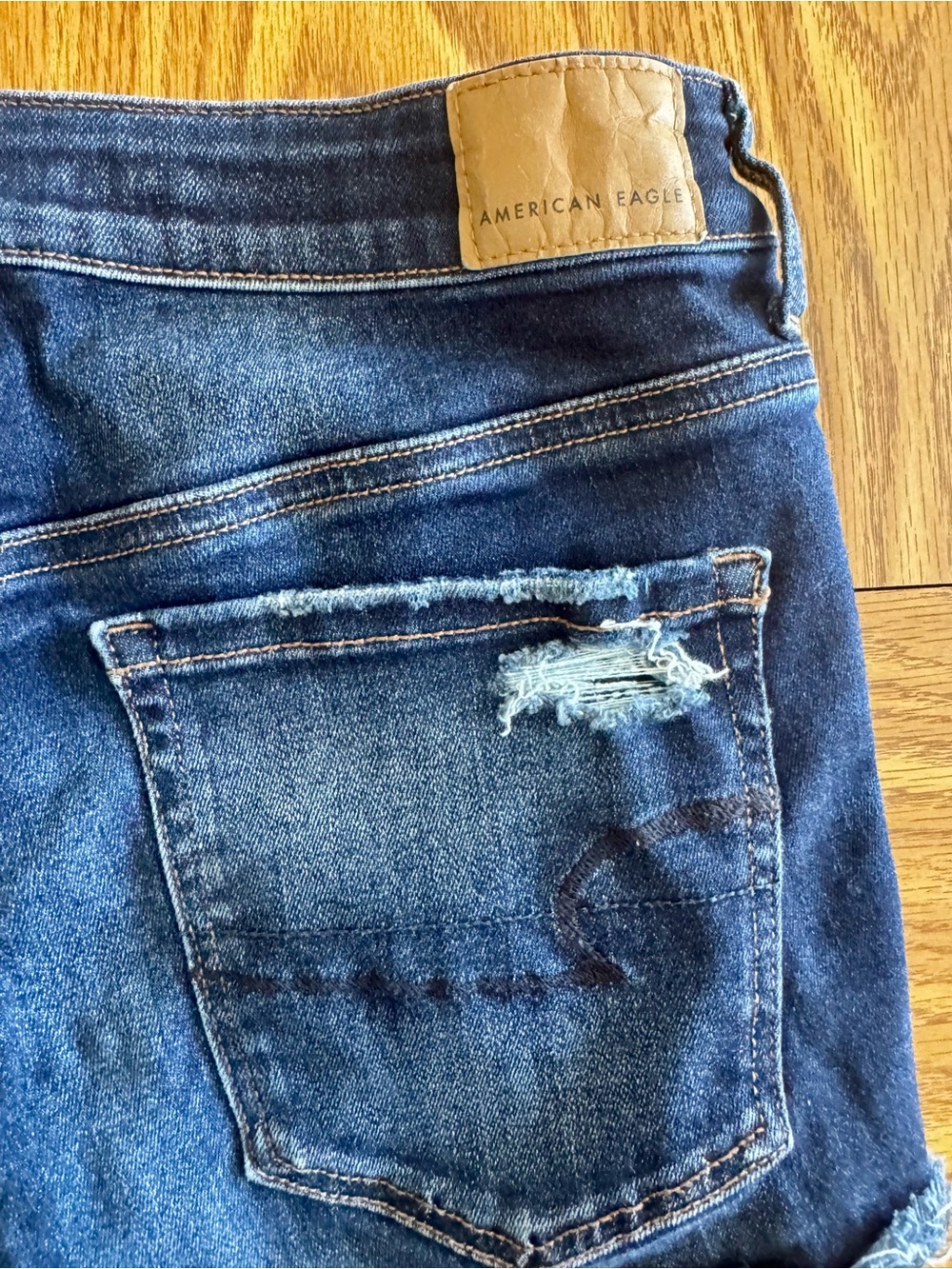 American Eagle - Dark Blue Distressed Denim Shorts - Women's 6 - Picture 5 of 5